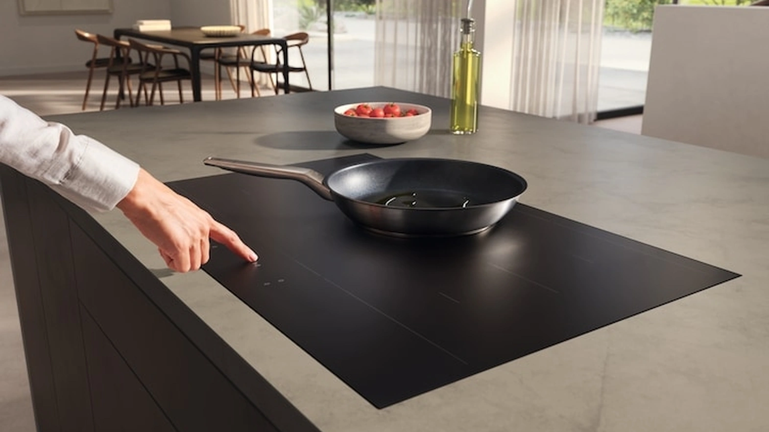 KM 7576 FL MattFinish Cooktop by Miele