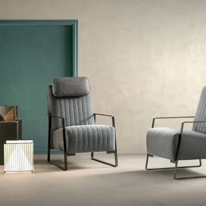 Armchair in fabric and leather Angy by Samoa.