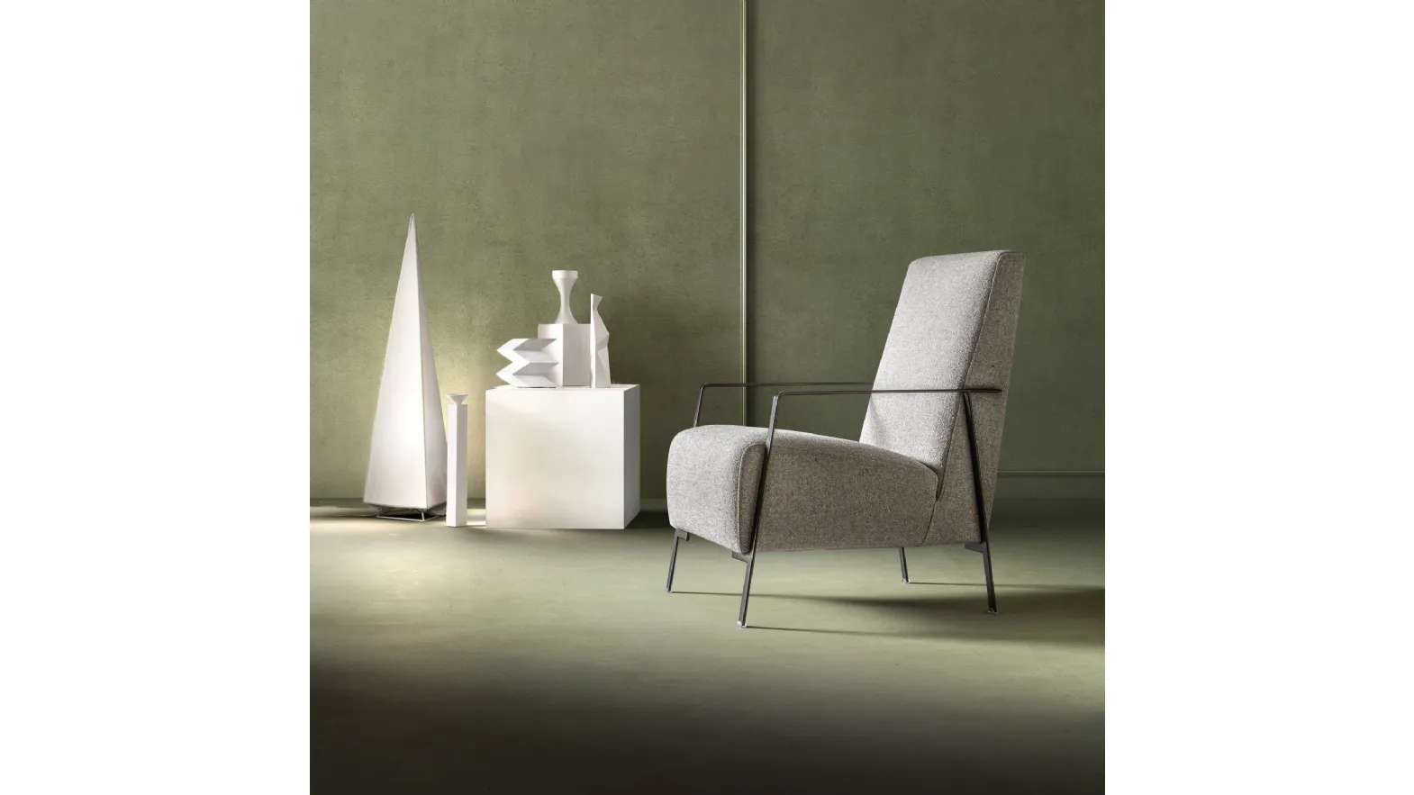 Angy fabric armchair by Samoa