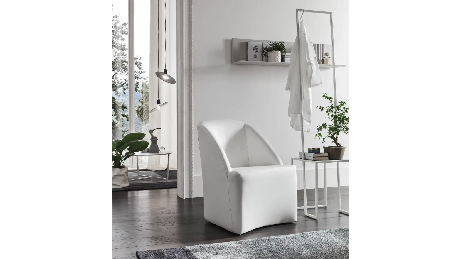 Guest armchair by Maronese