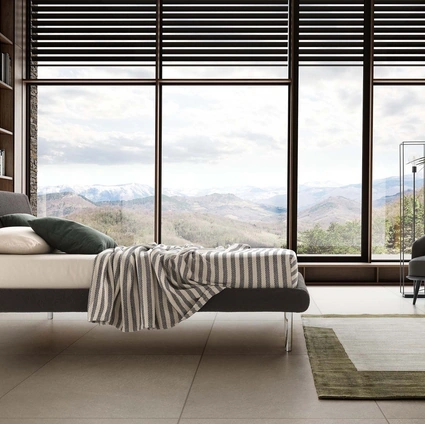 Metropolitan Bed in upholstered fabric by Le Comfort