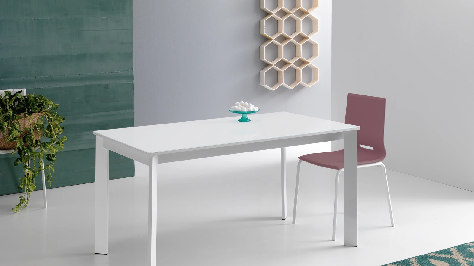 Zen extendable table by Pointhouse