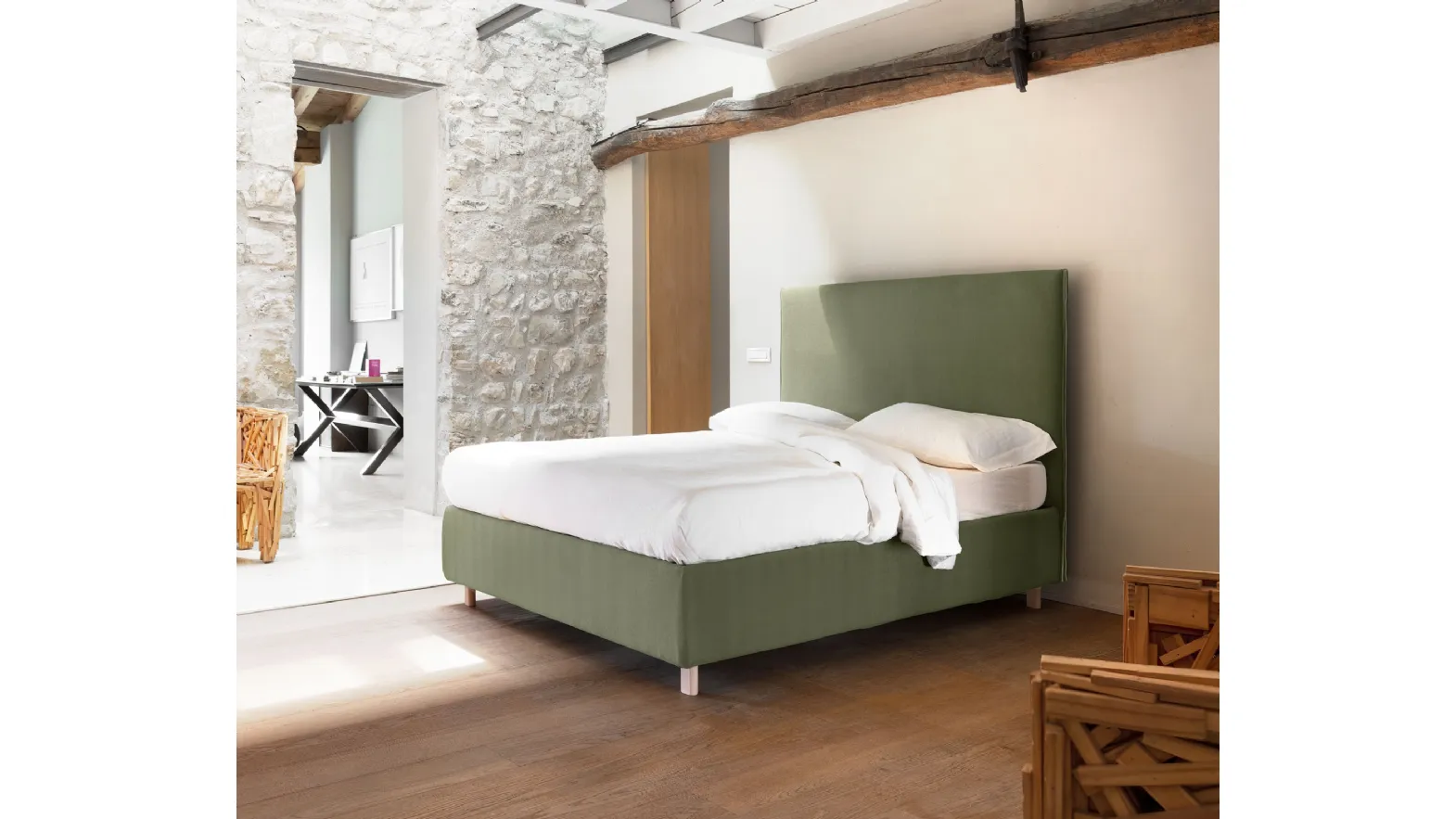 Cosmo bed by Noctis