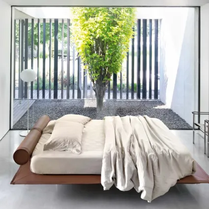 Flamingo Leather Bed by Noctis