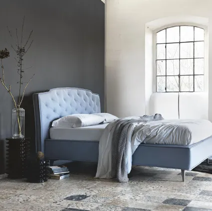 Fabric upholstered bed Frank by Noctis