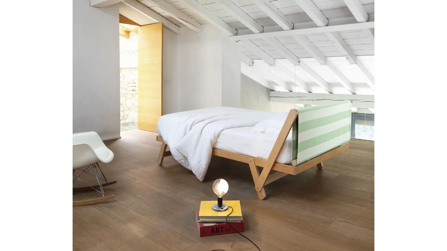 Tolò double bed by Noctis.