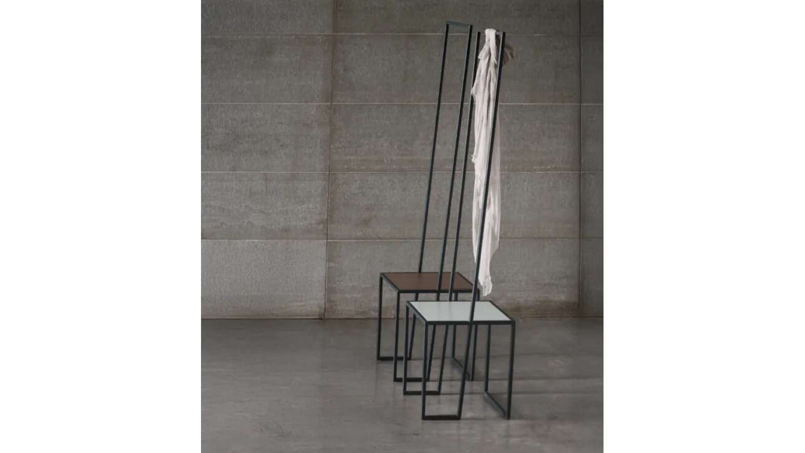 Dress Holders Otis coat hanger by Maronese