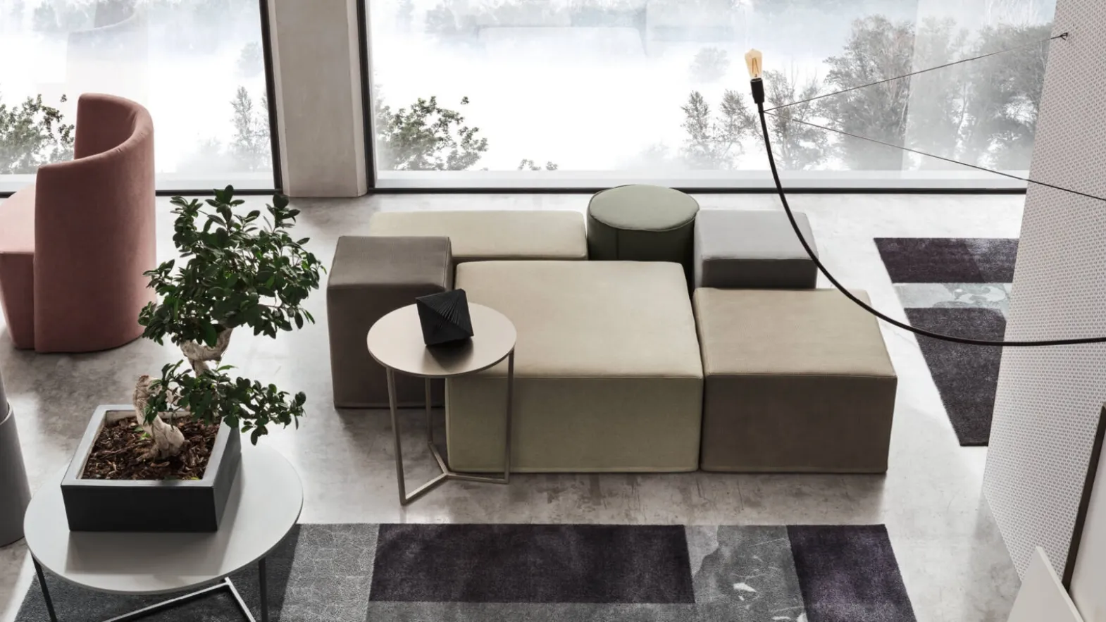 Square Dado pouf by Maronese.