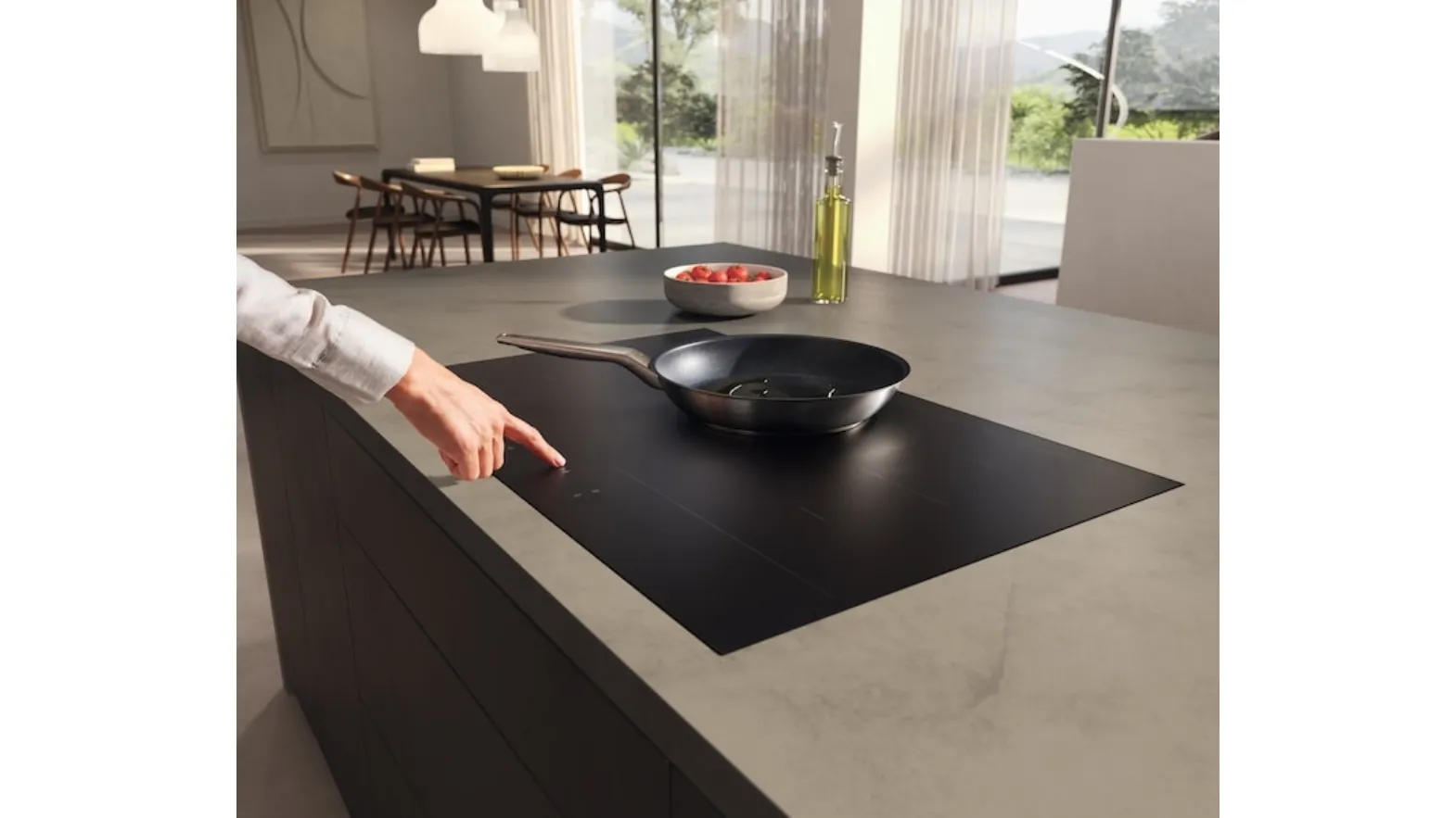 KM 7576 FL MattFinish Cooktop by Miele