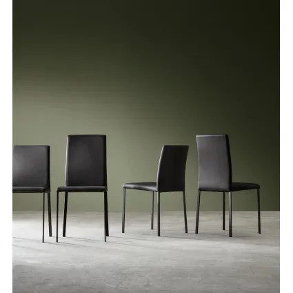 Giulia chair in eco-leather by Maronese.