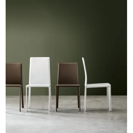 Paola chair in regenerated leather by Maronese.