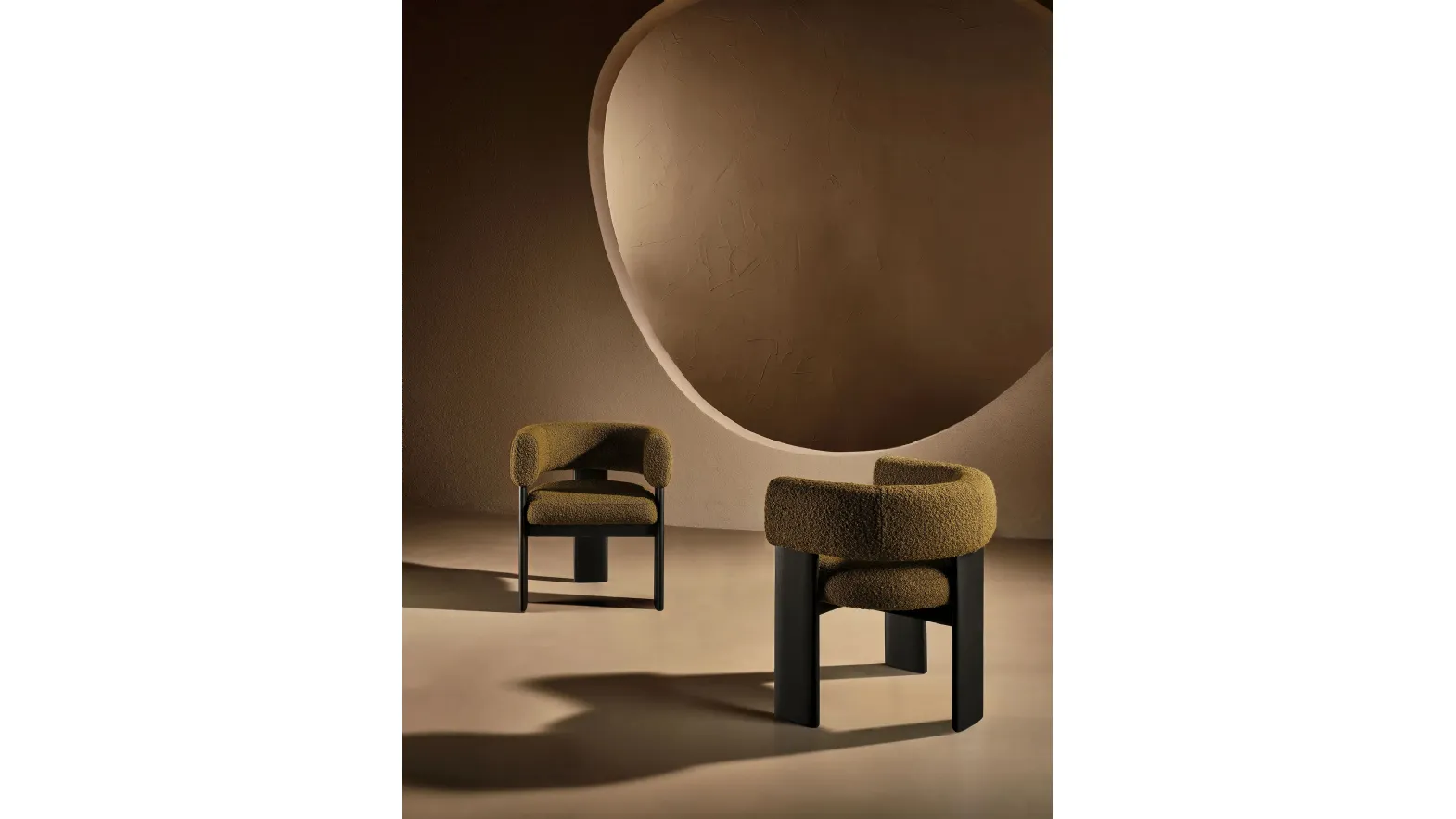Trine Armchair in upholstered fabric by Nature Design