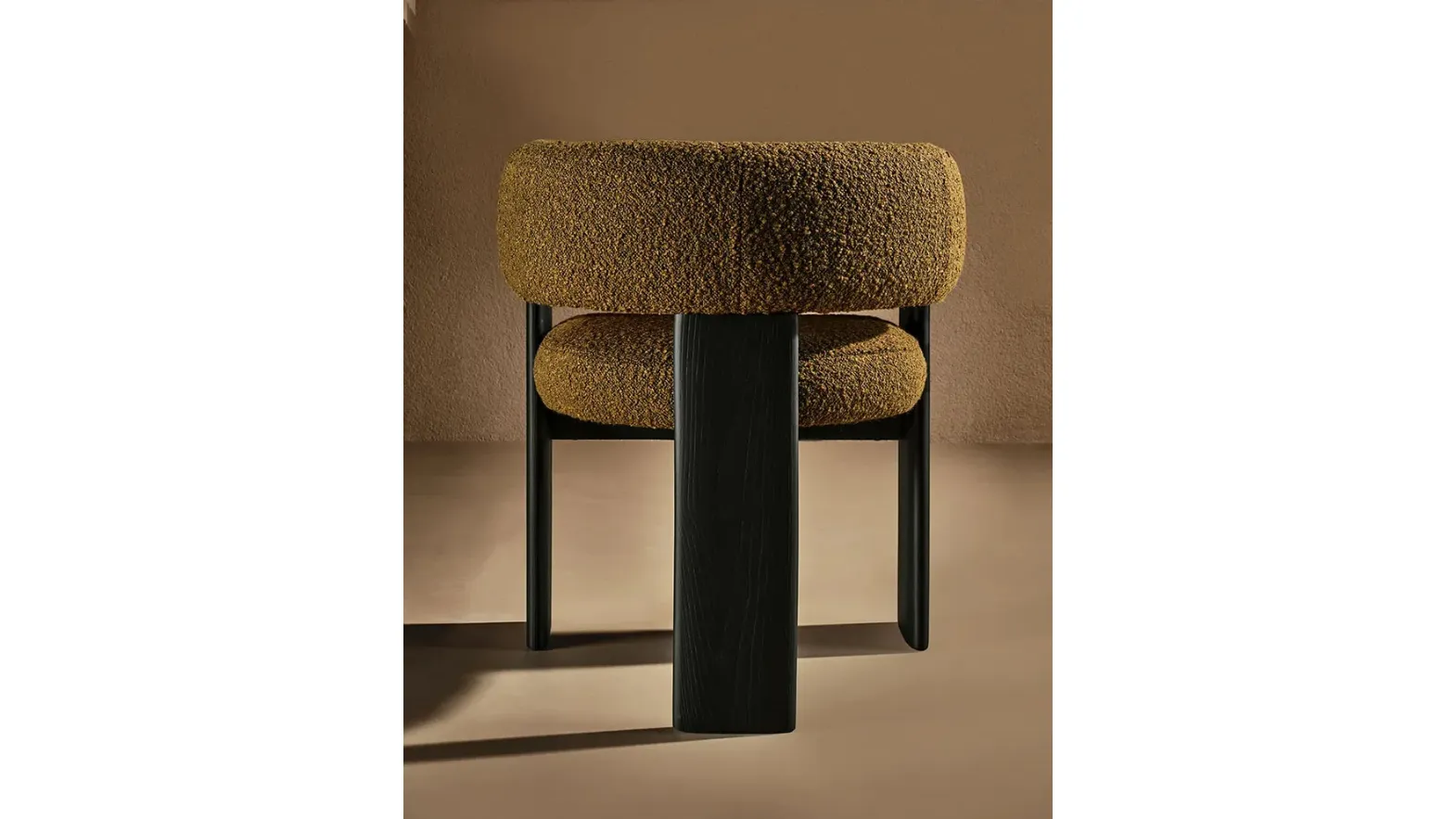 Trine Armchair in upholstered fabric by Nature Design