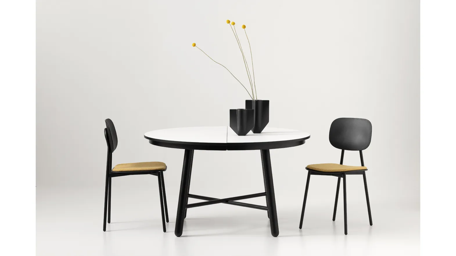 Round table Combo by Pointhouse