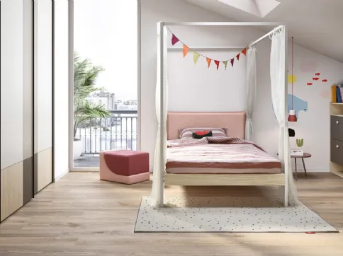 Bedroom with canopy bed and Kids space 06 sliding door wardrobe by Nidi