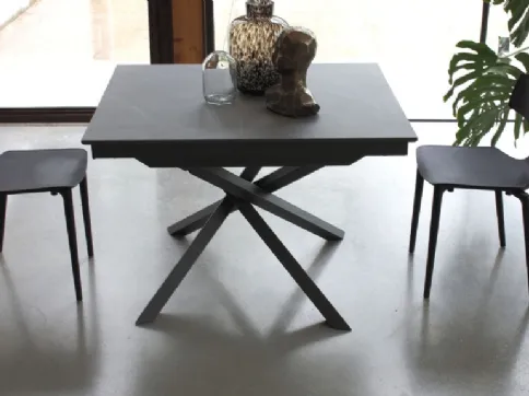 Tokyo 108 extendable table by Altacom.